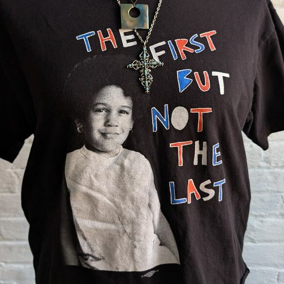 Retro Black Cropped Graphic Print Tee Kamala Harris Boxy Raw Hem T-Shirt Top - Picture 2 of 6